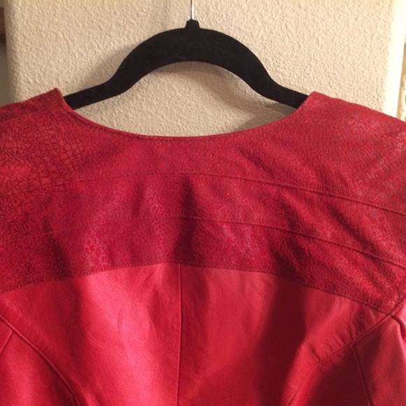 Leather jacket - Picture 5 of 6